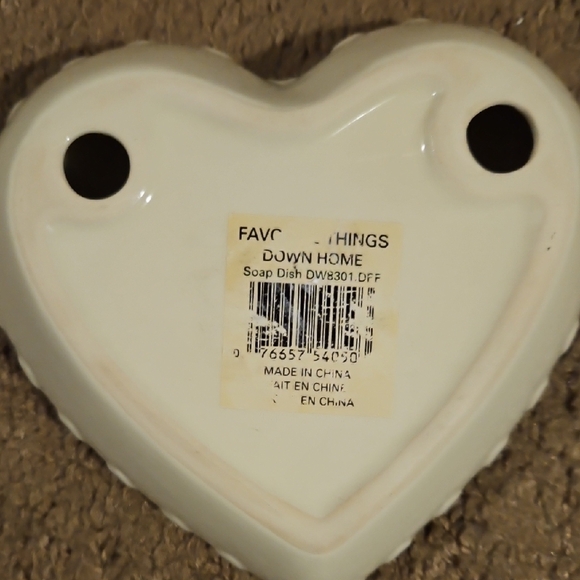 Ceramic Heart-Shaped Love Soap Dish - Picture 3 of 3